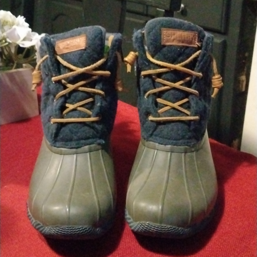 SPERRY WATERPROOF BOOTS